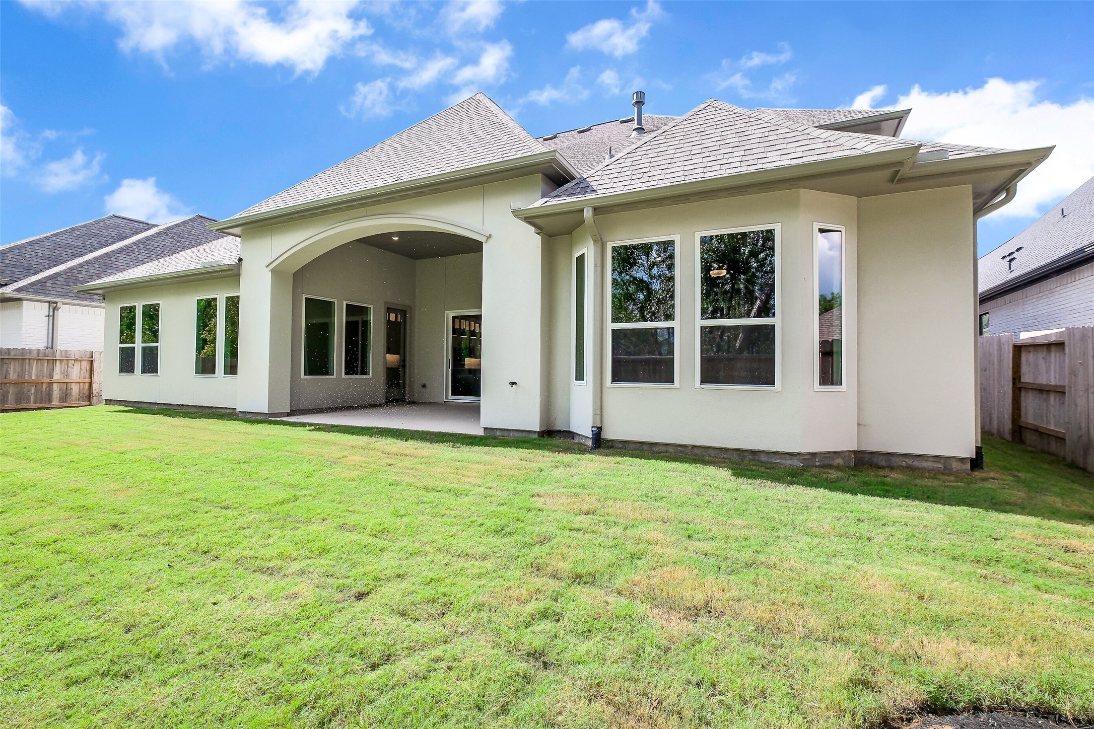 12965 Whitewater Way Conroe, TX 77302 - Photo 48 of 50 a view of a house with garden