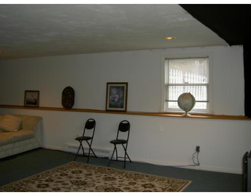 11 Northgate Road Chelmsford, MA 01824 - Photo 13 of 13 Gallery Image 13