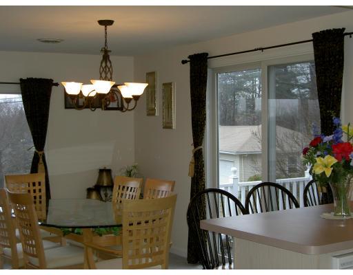 11 Northgate Road Chelmsford, MA 01824 - Photo 3 of 13 Gallery Image 3