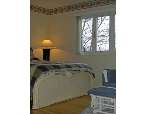 11 Northgate Road Chelmsford, MA 01824 - Photo 10 of 13 Gallery Image 10