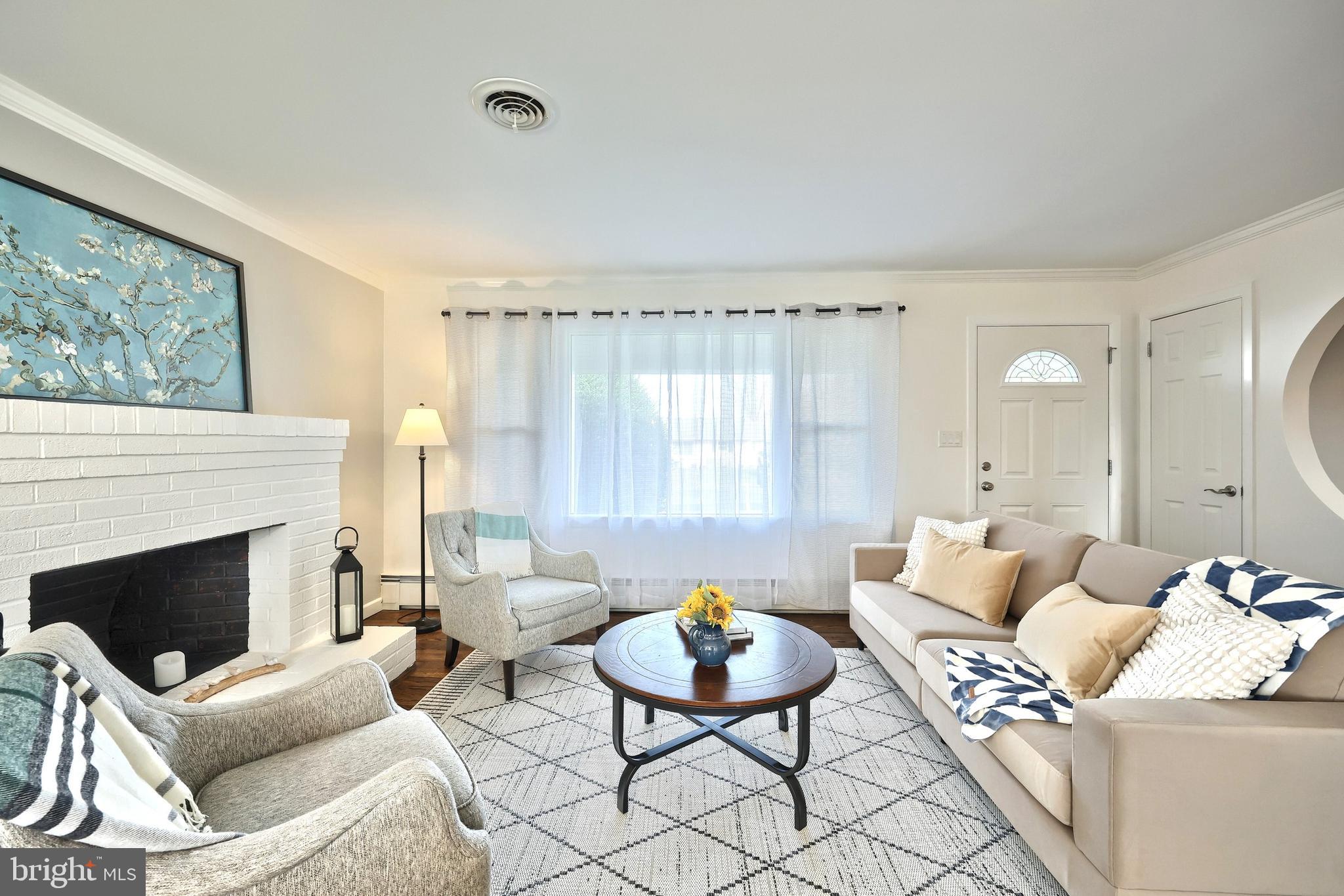 3420 Willow Road Dover, PA 17315 - Photo 6 of 47 Living Room