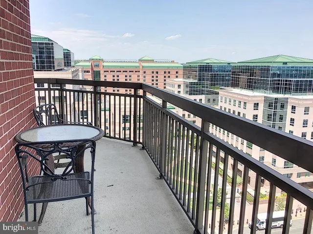 $3,700 | 901 North Monroe Street, Unit 1315, Arlington, VA 22201