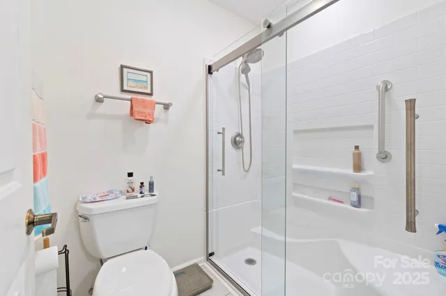 $358,500 | 404 Water Oak Lane, Hendersonville, NC 28791