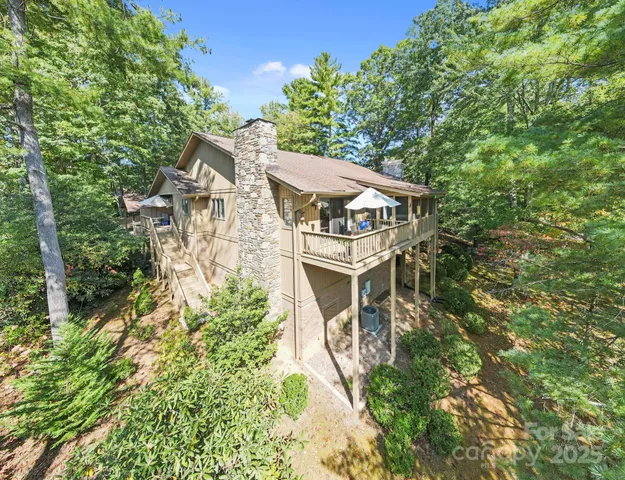 $358,500 | 404 Water Oak Lane, Hendersonville, NC 28791