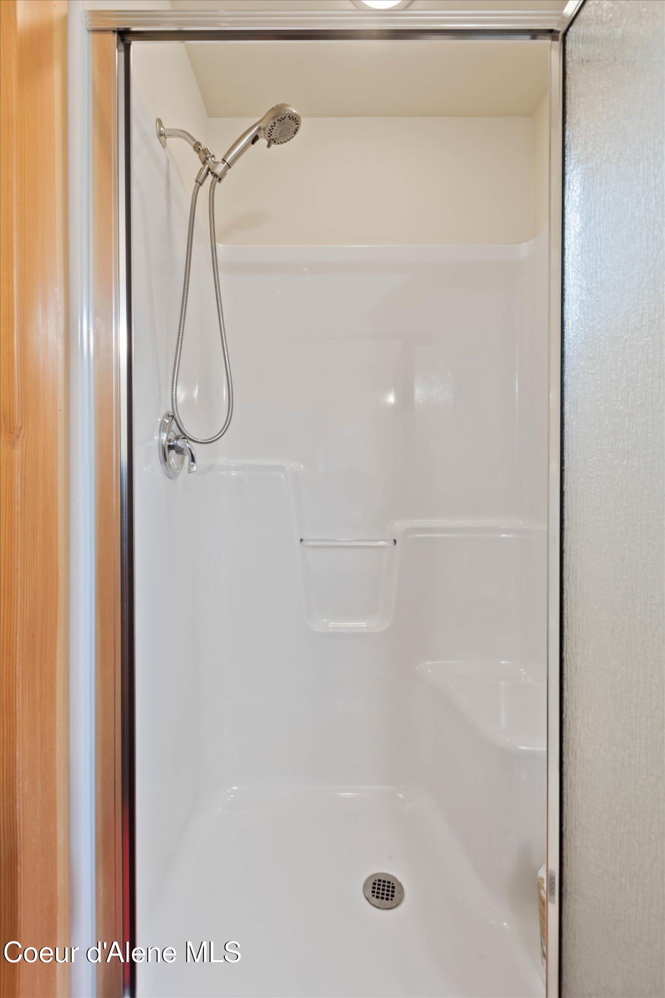 70 South Granite Bay Road Nordman, ID 83848 - Photo 19 of 40 25-Inside-Spokane-Granite-24