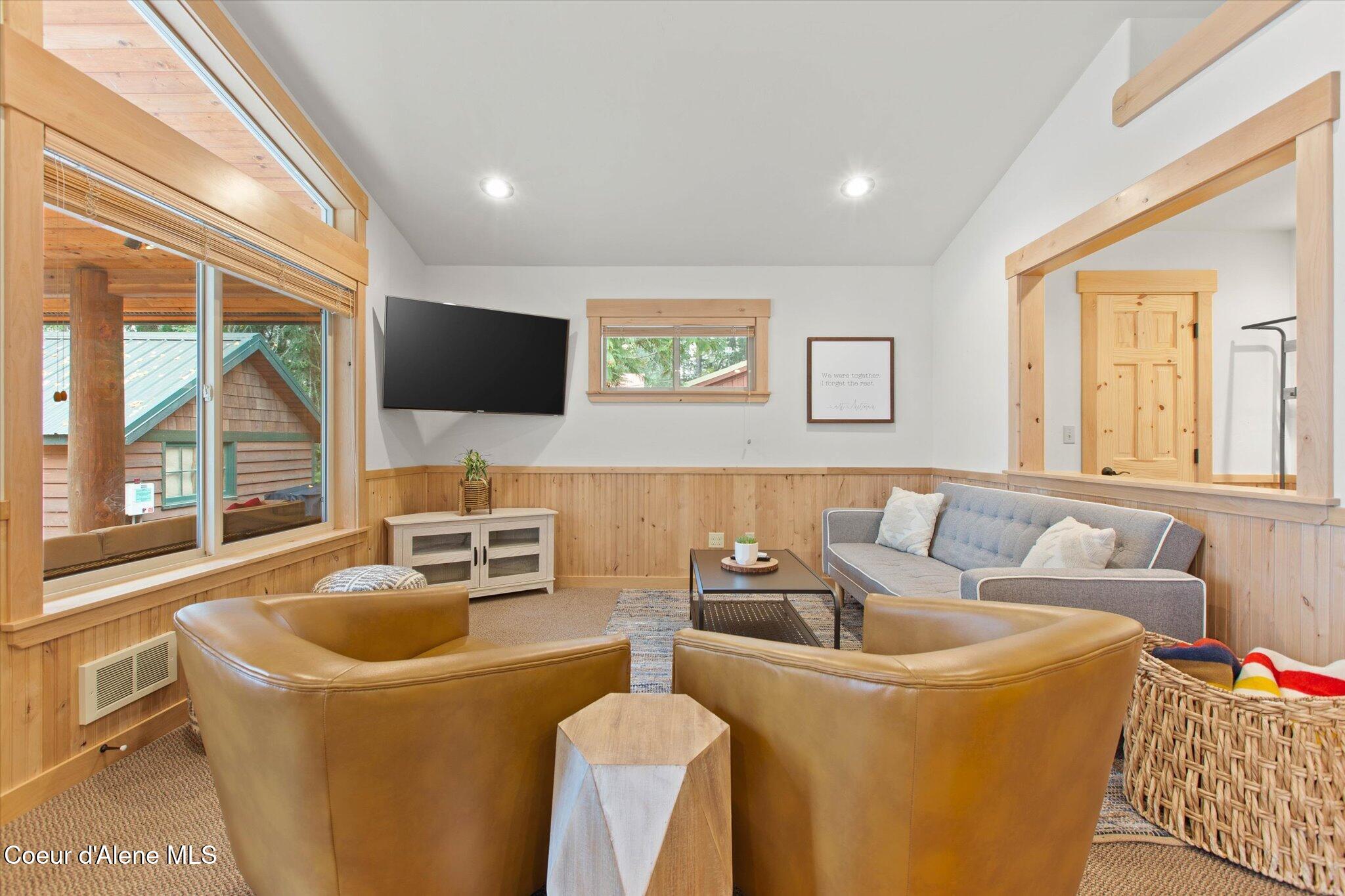 70 South Granite Bay Road Nordman, ID 83848 - Photo 3 of 40 05-Inside-Spokane-Granite-4