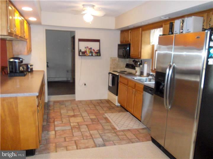 51 Tinder Road Levittown, PA 19056 - Photo 3 of 21 Kitchen