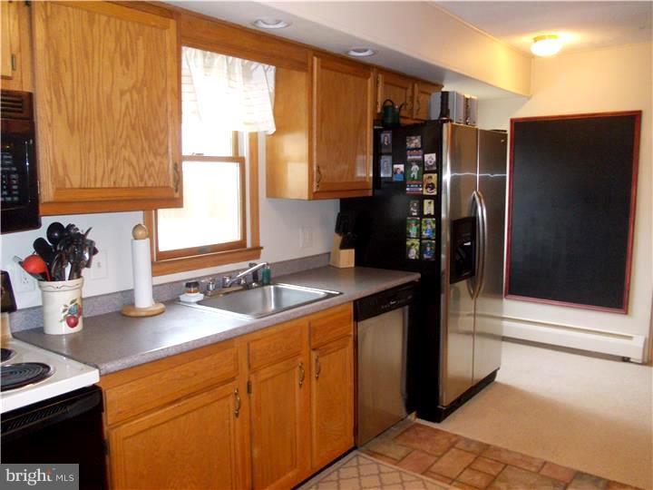 51 Tinder Road Levittown, PA 19056 - Photo 5 of 21 Kitchen