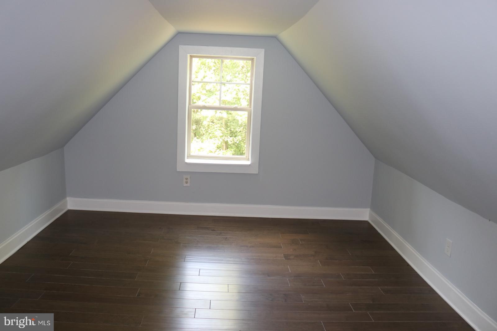 19302 York Road Stevensburg, VA 22741 - Photo 5 of 36