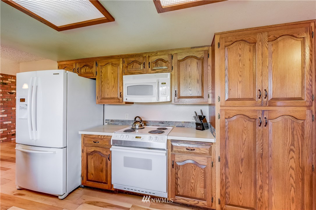 215 North Reed Street Sedro-Woolley, WA 98284 - Photo 8 of 22 Gallery Image 8