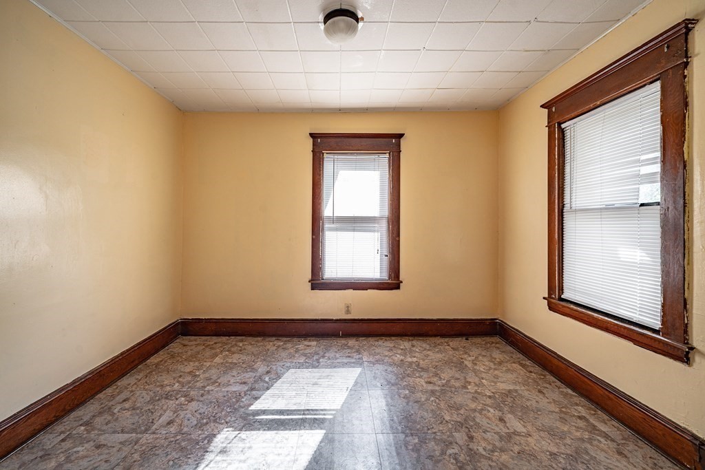 120-122 Orange Street Springfield, MA 01108 - Photo 8 of 25 Gallery Image 8