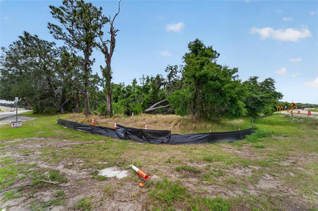 2819 Saffold Road Wimauma, FL 33598 - Photo 8 of 34