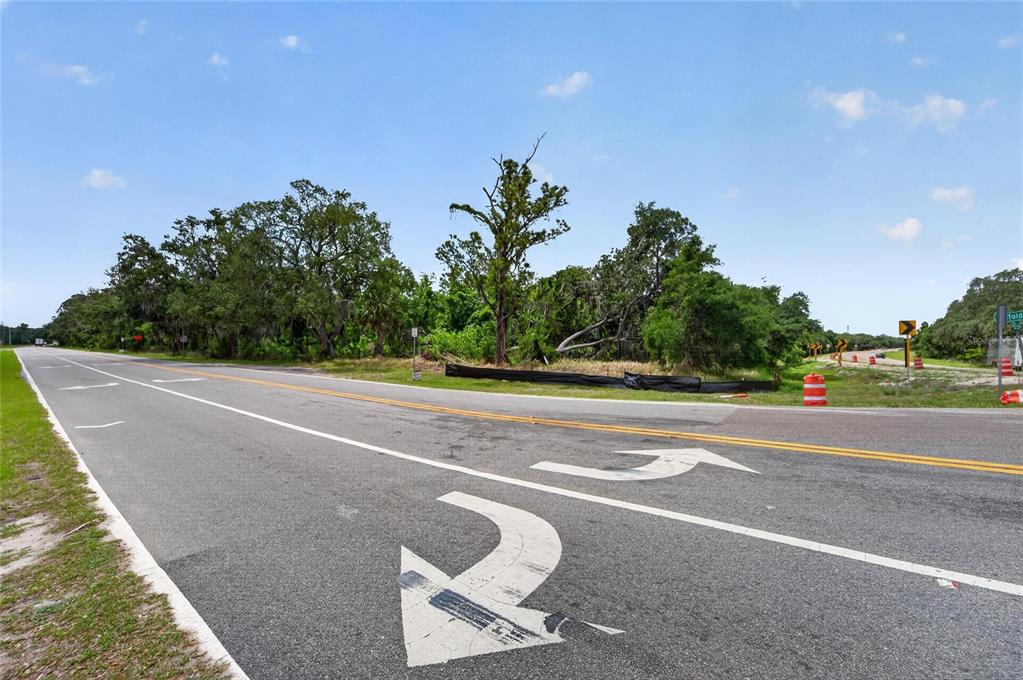 2819 Saffold Road Wimauma, FL 33598 - Photo 10 of 34