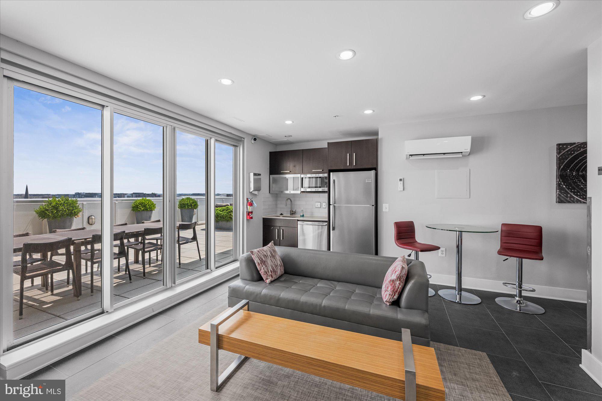 1401 R Street Northwest, Unit 401 Washington, DC 20009 - Photo 20 of 30 Gallery Image 20