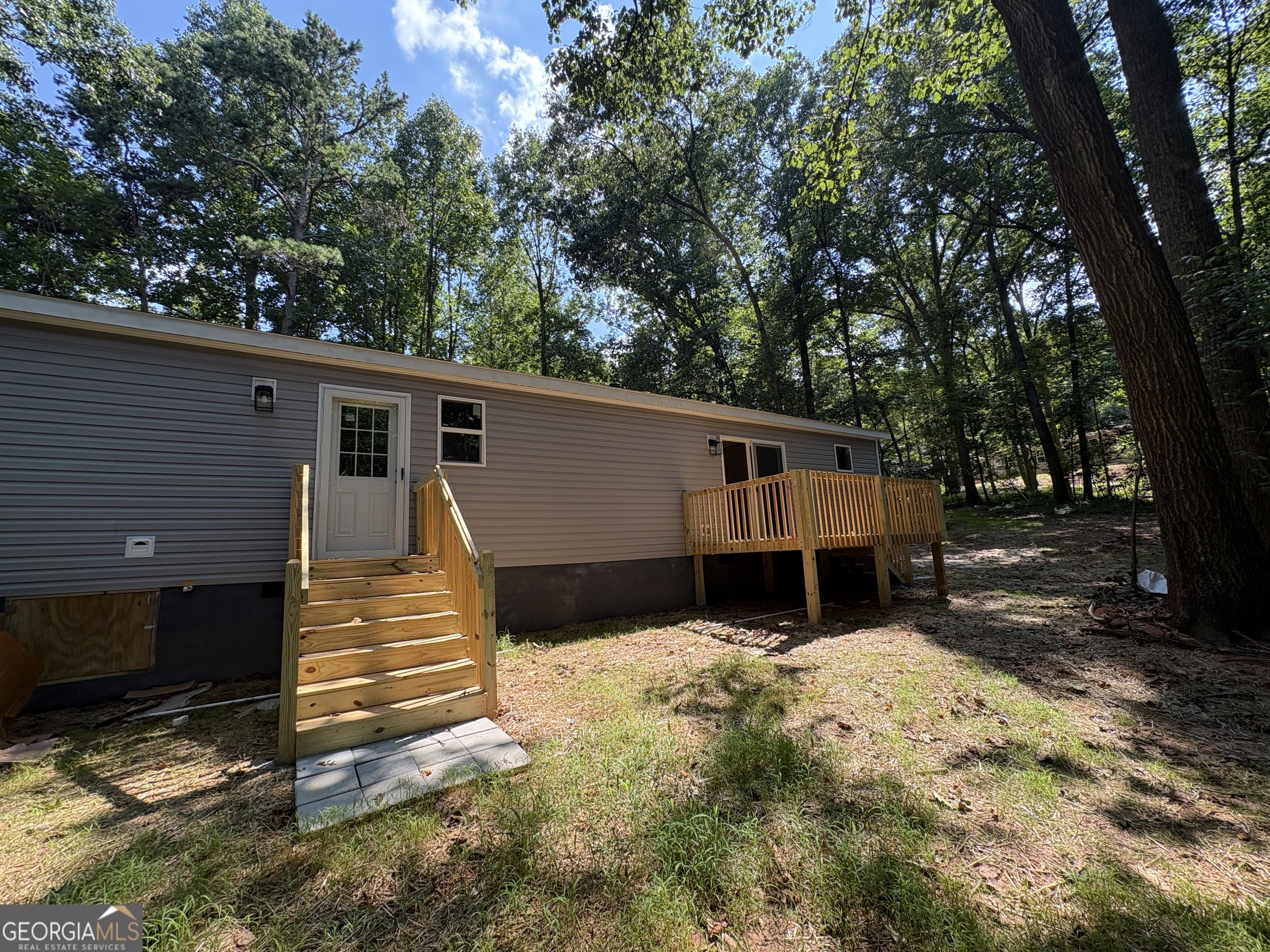 1018 Neal Road Commerce, GA 30530 - Photo 3 of 24 Gallery Image 3