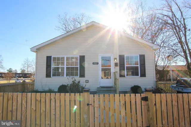 $178,000 | 208 Broad Street, Hurlock, MD 21643