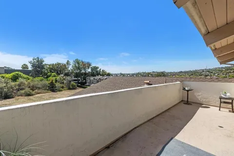 $525,000 | 7512 Viejo Castilla Way, Unit 22, Carlsbad, CA 92009