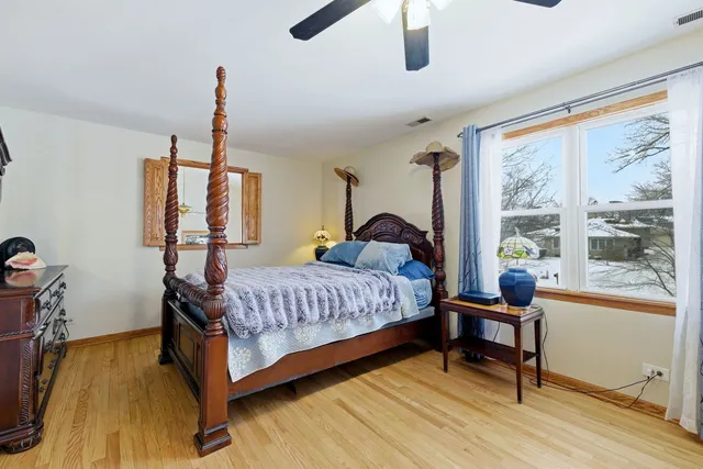 $530,000 | 4007 North Washington Street, Westmont, IL 60559