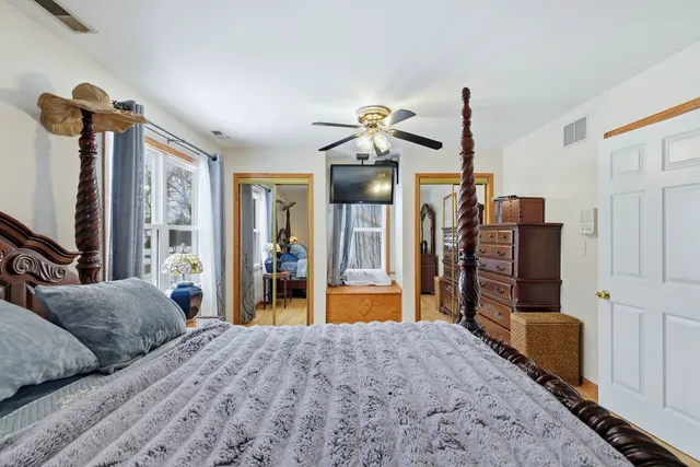 $530,000 | 4007 North Washington Street, Westmont, IL 60559