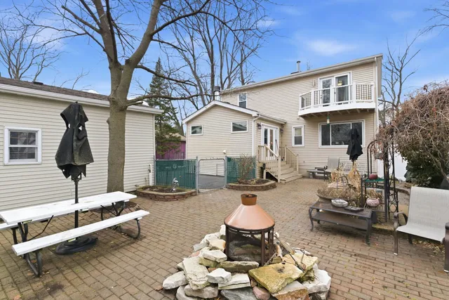 $530,000 | 4007 North Washington Street, Westmont, IL 60559