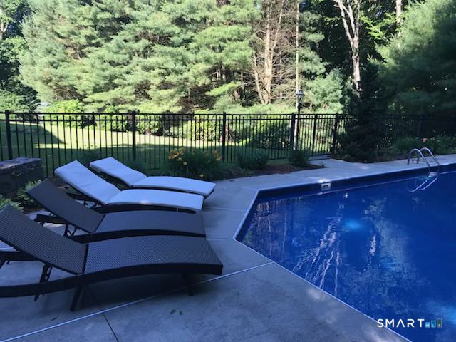 111 Stones Throw Trumbull, CT 06611 - Photo 38 of 40