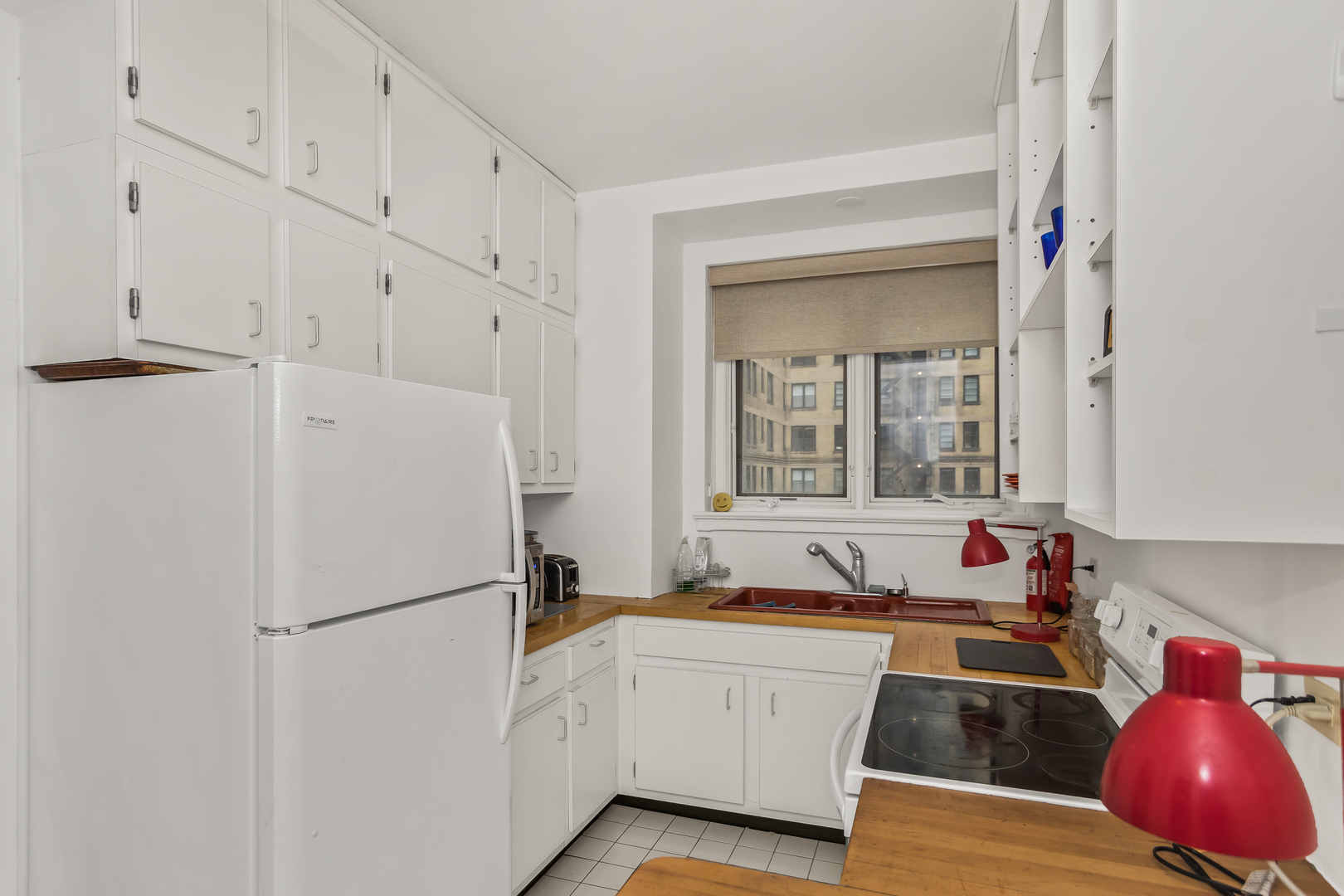 222 East Chestnut Street, Unit 3D Chicago, IL 60611 - Photo 10 of 20