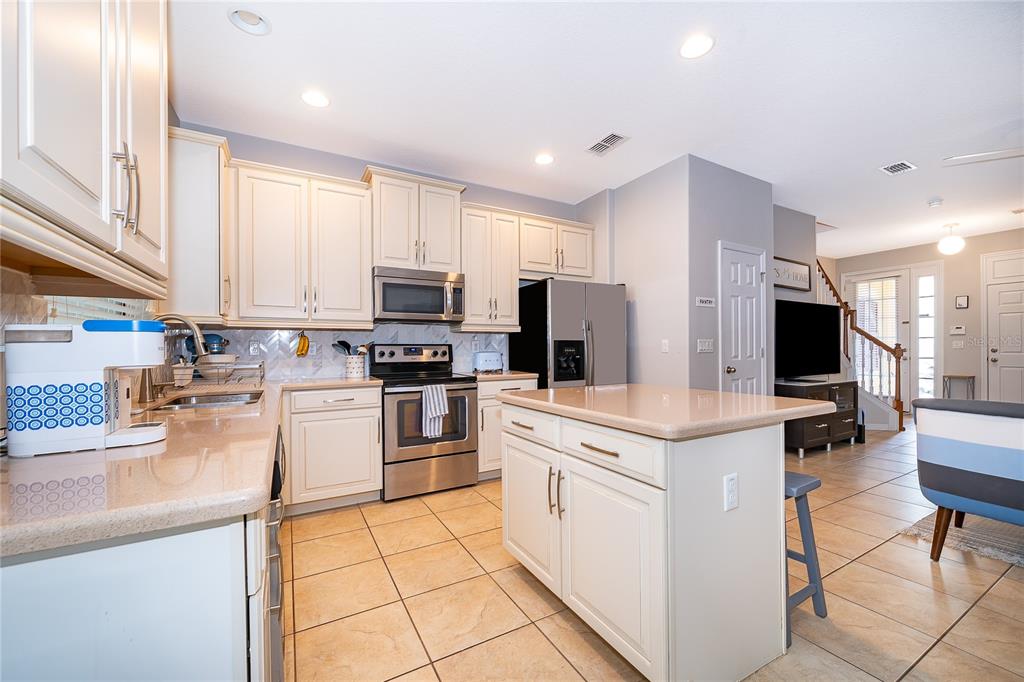 4810 Matteo Trail Orlando, FL 32839 - Photo 8 of 29