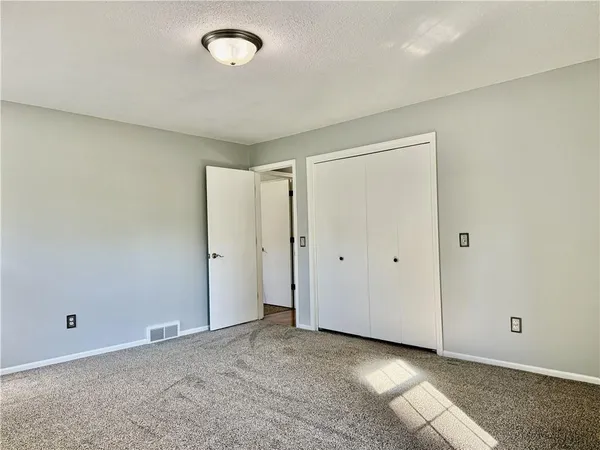 $369,000 | 4709 Brookwood Terrace, St. Joseph, MO 64506