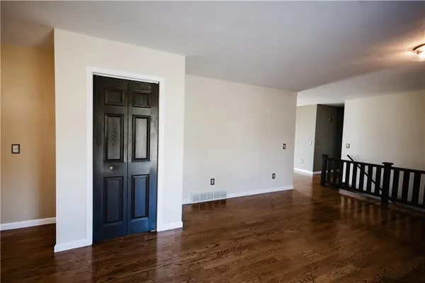 $369,000 | 4709 Brookwood Terrace, St. Joseph, MO 64506