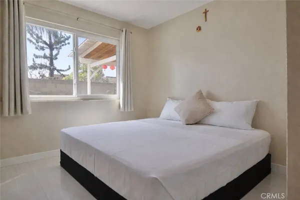 $930,000 | 1912 East Clifpark Way, Anaheim, CA 92805