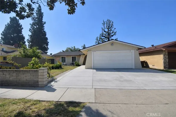 $930,000 | 1912 East Clifpark Way, Anaheim, CA 92805