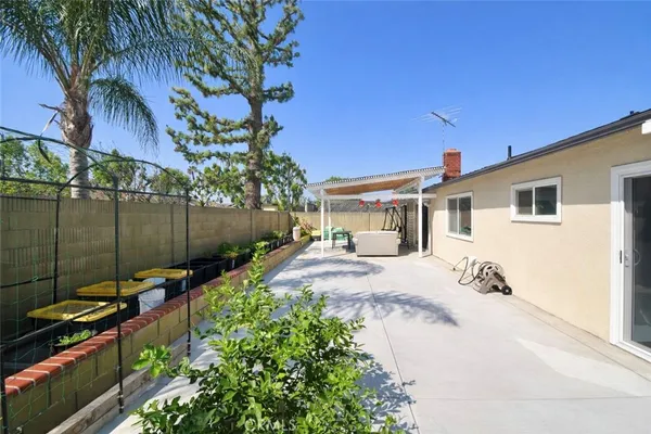 $930,000 | 1912 East Clifpark Way, Anaheim, CA 92805