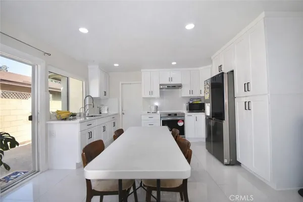 $930,000 | 1912 East Clifpark Way, Anaheim, CA 92805
