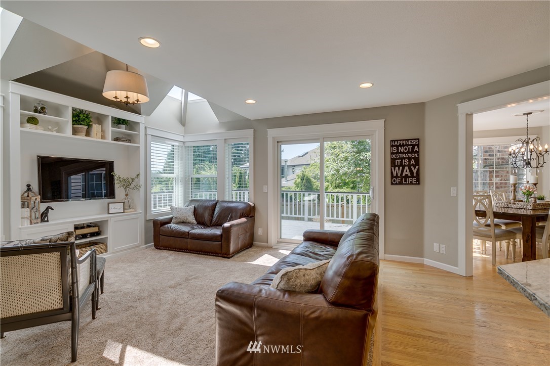 10327 Northeast 201st Place Bothell, WA 98011 - Photo 8 of 25 Gallery Image 8
