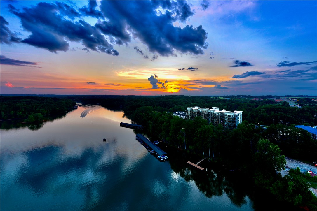 207 Watermarke Lane Anderson, SC 29625 - Photo 2 of 48 Watermarke Condos with Deeded Boat Slip
