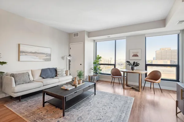 $2,522 | 8131 34th Avenue South, Bloomington, MN 55425