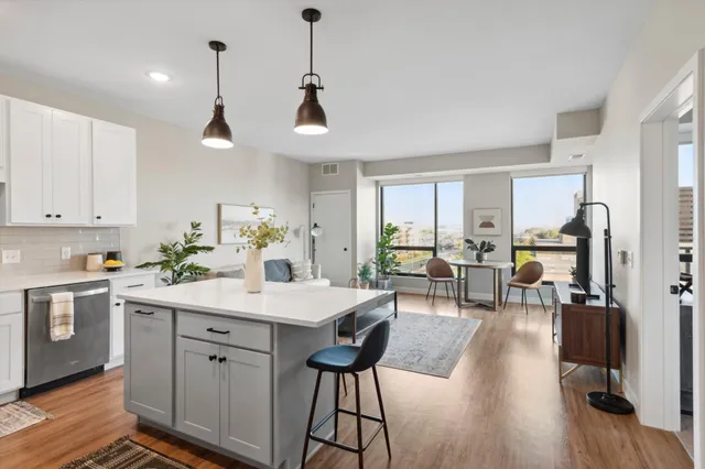 $2,522 | 8131 34th Avenue South, Bloomington, MN 55425