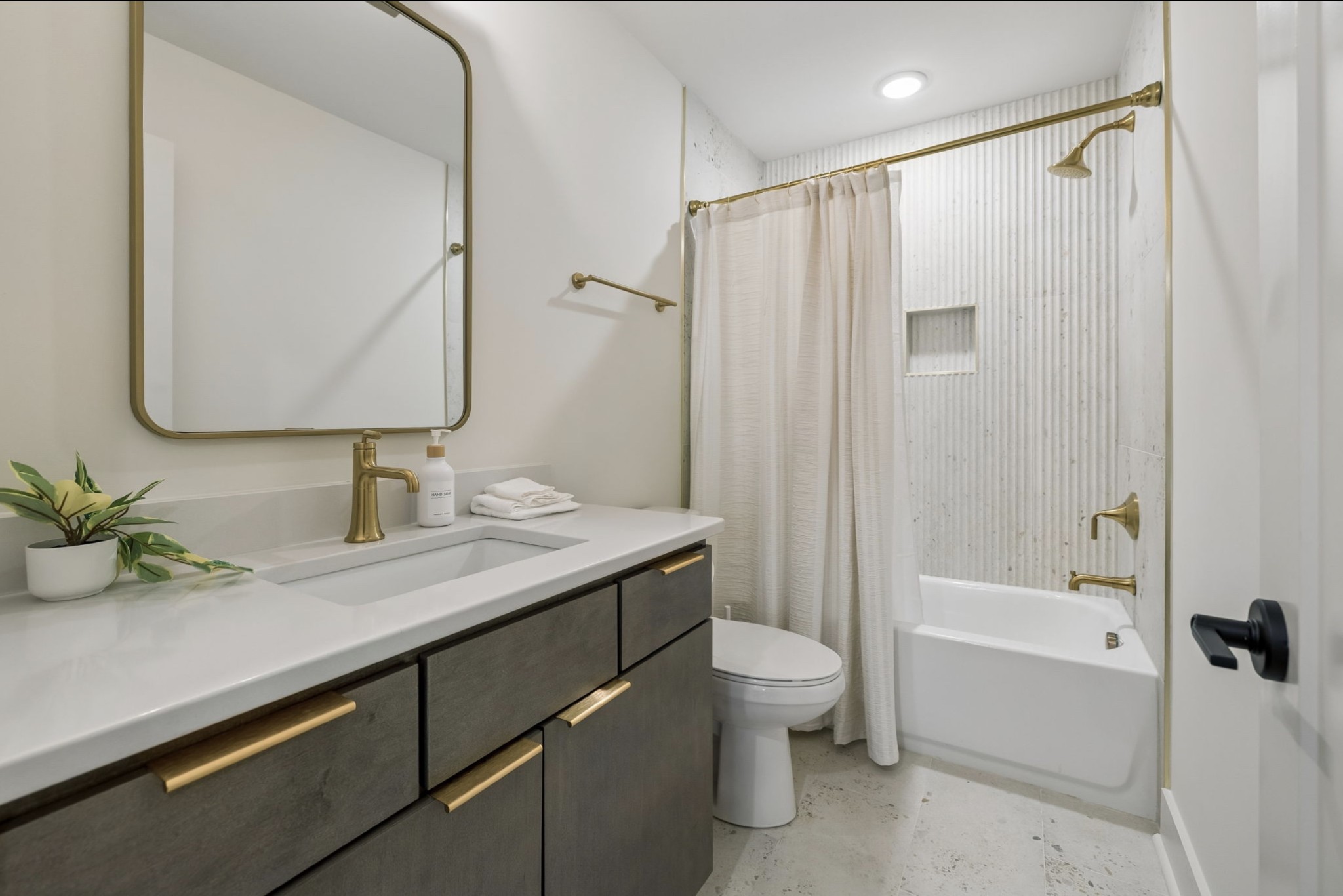 542 B Rosedale Avenue, Unit 9 Nashville, TN 37211 - Photo 22 of 35