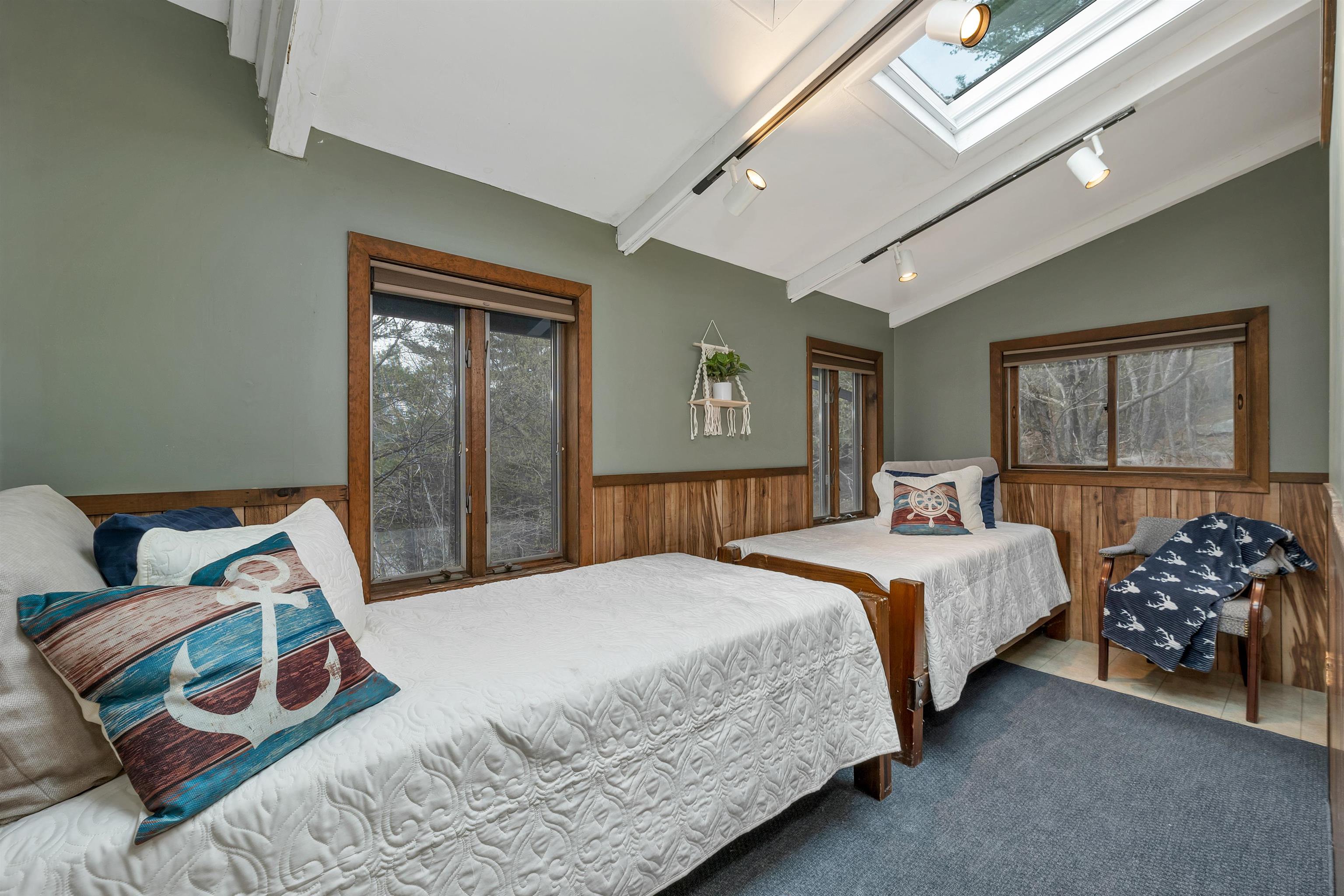 147 Mountain Drive Gilford, NH 03249 - Photo 14 of 40