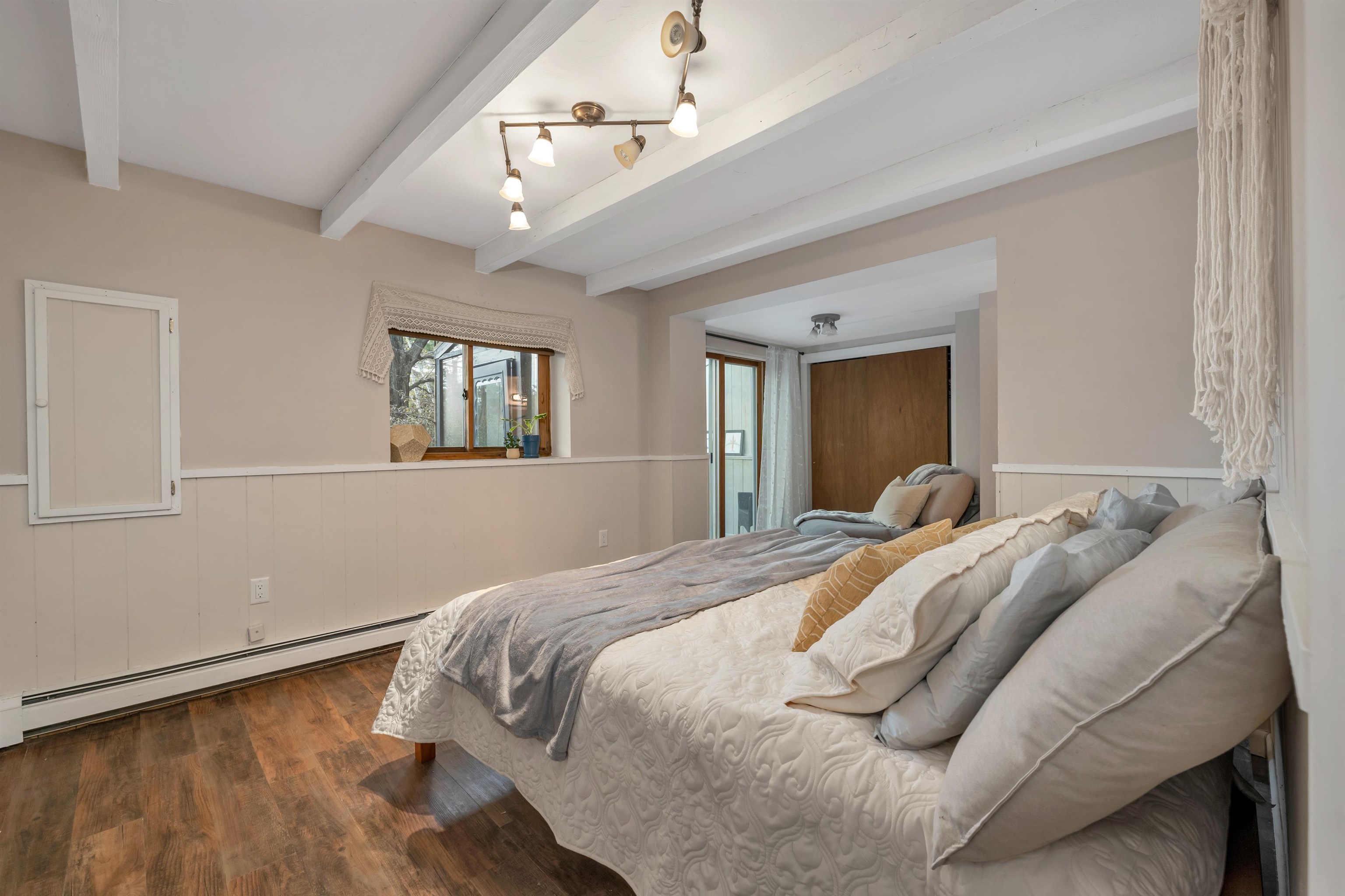 147 Mountain Drive Gilford, NH 03249 - Photo 18 of 40