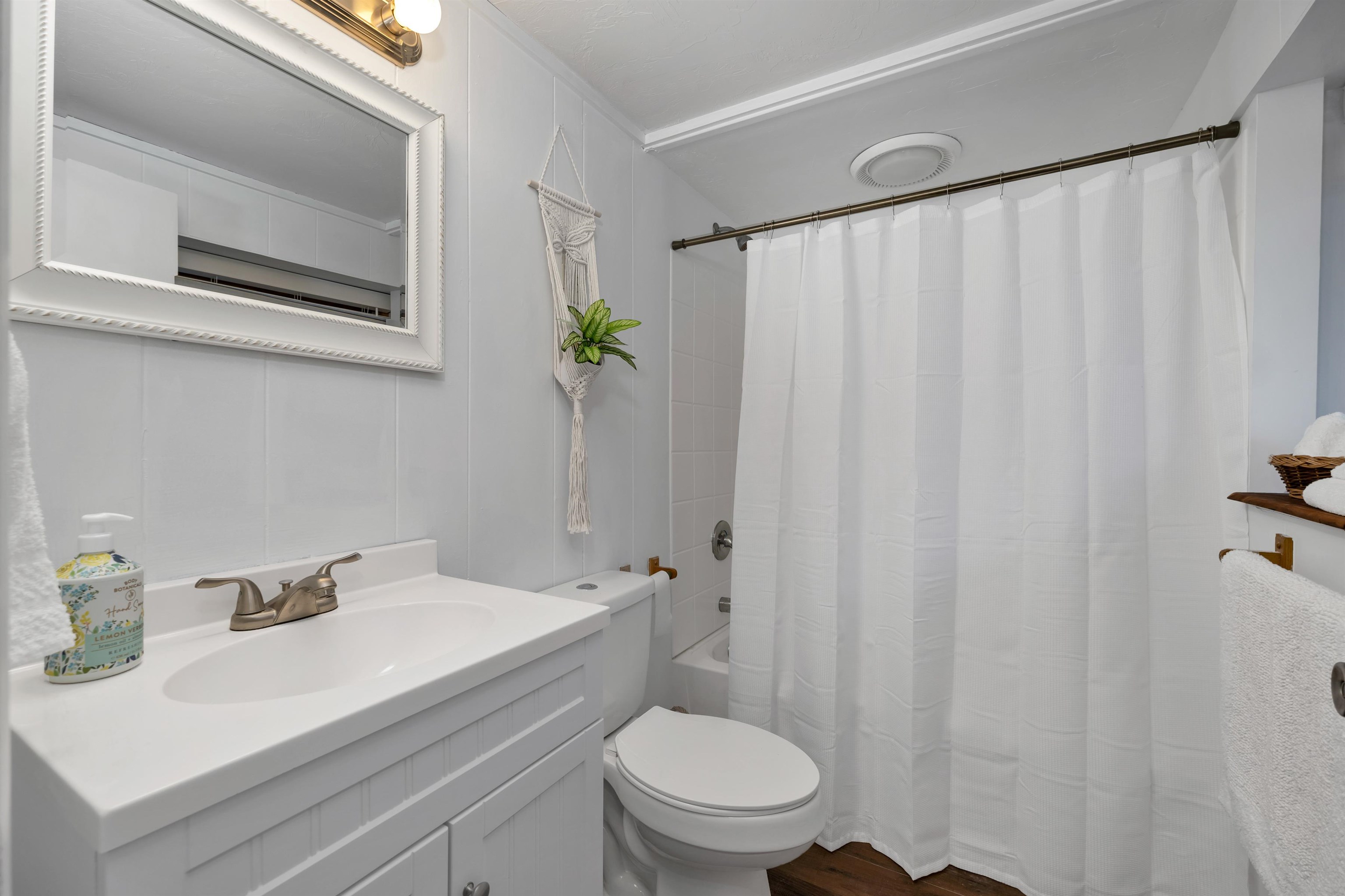 147 Mountain Drive Gilford, NH 03249 - Photo 23 of 40