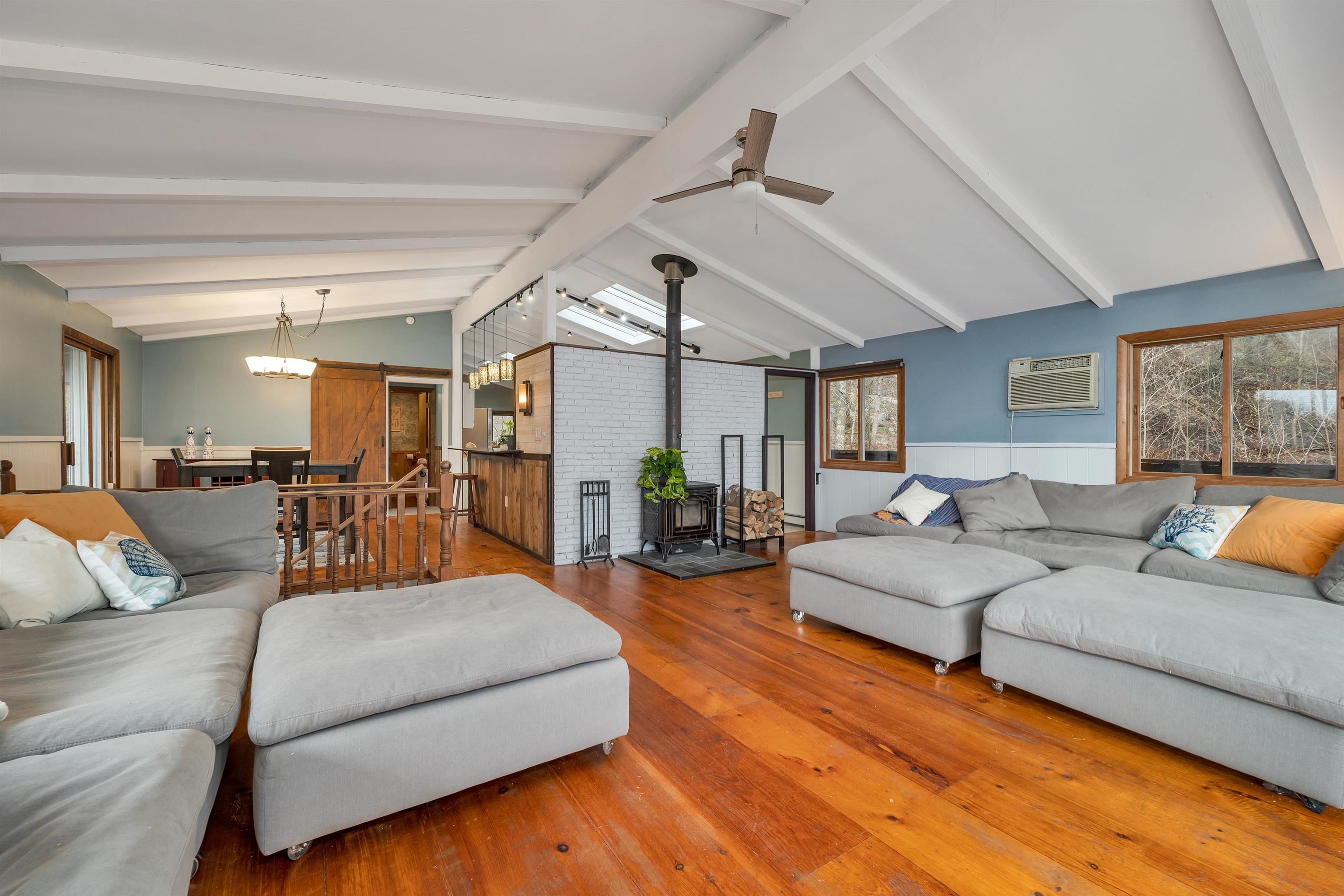 147 Mountain Drive Gilford, NH 03249 - Photo 4 of 40