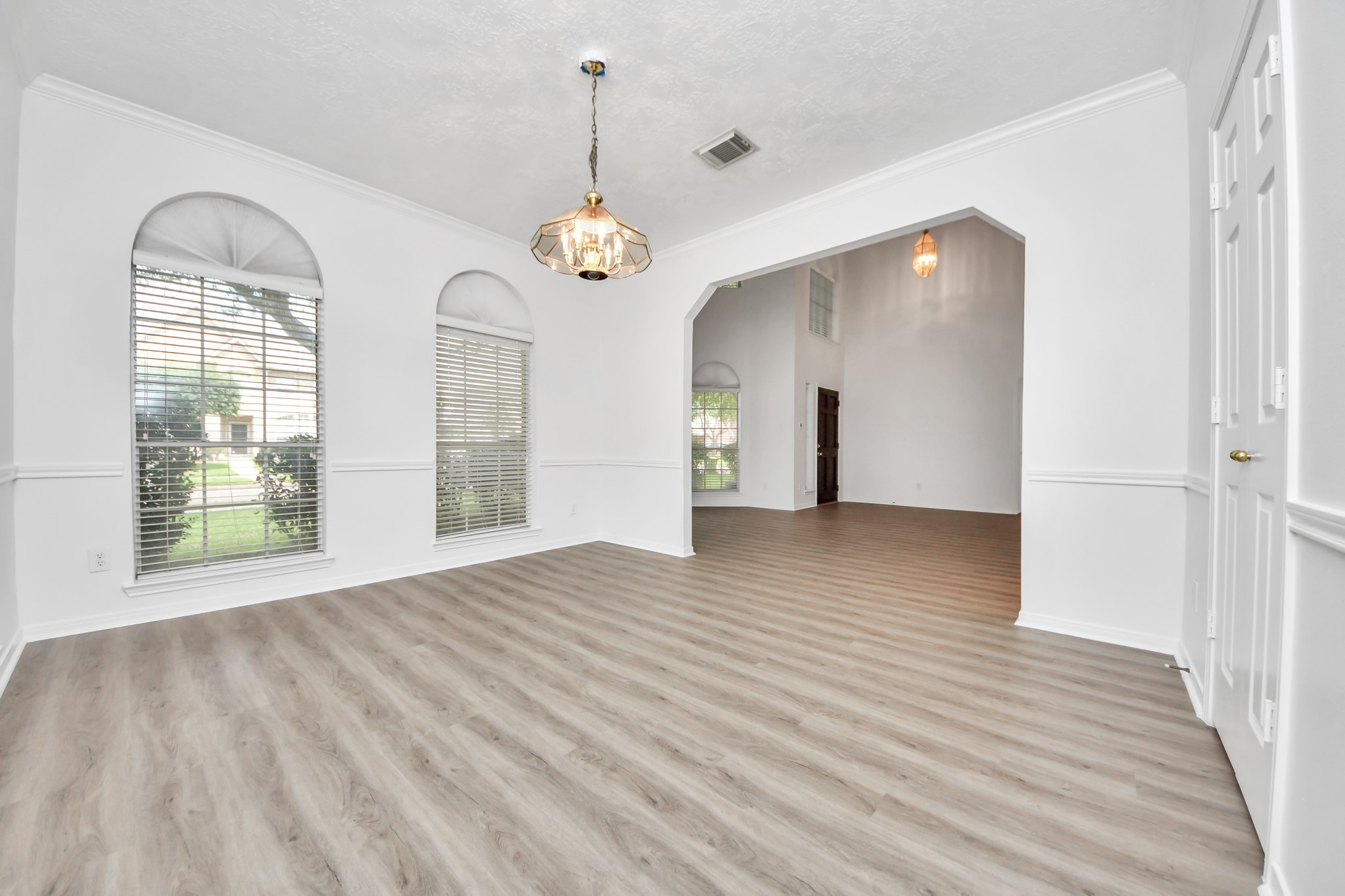 4423 Tree Line Drive Pasadena, TX 77505 - Photo 12 of 50