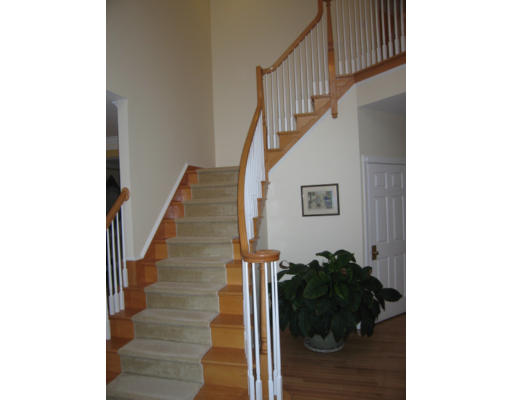 5 Greenwood Road Hopkinton, MA 01748 - Photo 12 of 26 Gallery Image 12