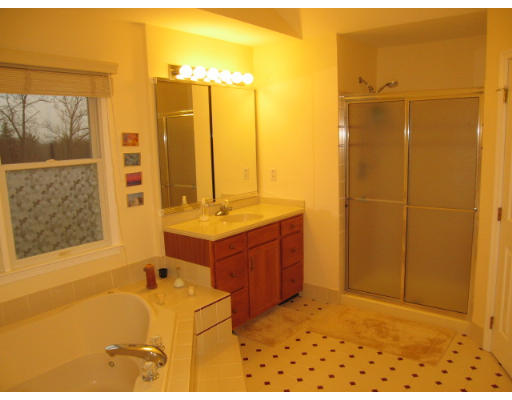 5 Greenwood Road Hopkinton, MA 01748 - Photo 16 of 26 Gallery Image 16