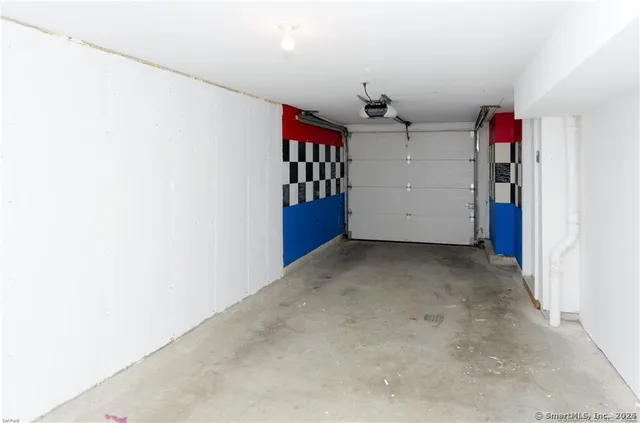 $2,000 | 527 West Thames Street, Unit 27, Norwich, CT 06360