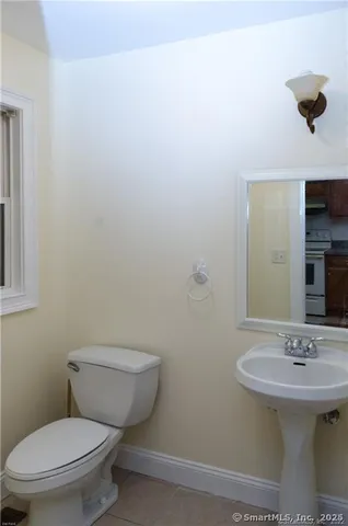 $2,000 | 527 West Thames Street, Unit 27, Norwich, CT 06360