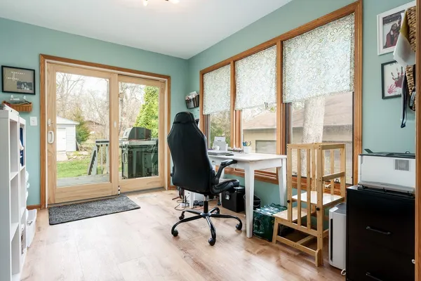 $425,900 | 2085 Lake Summerset Road, Davis, IL 61019