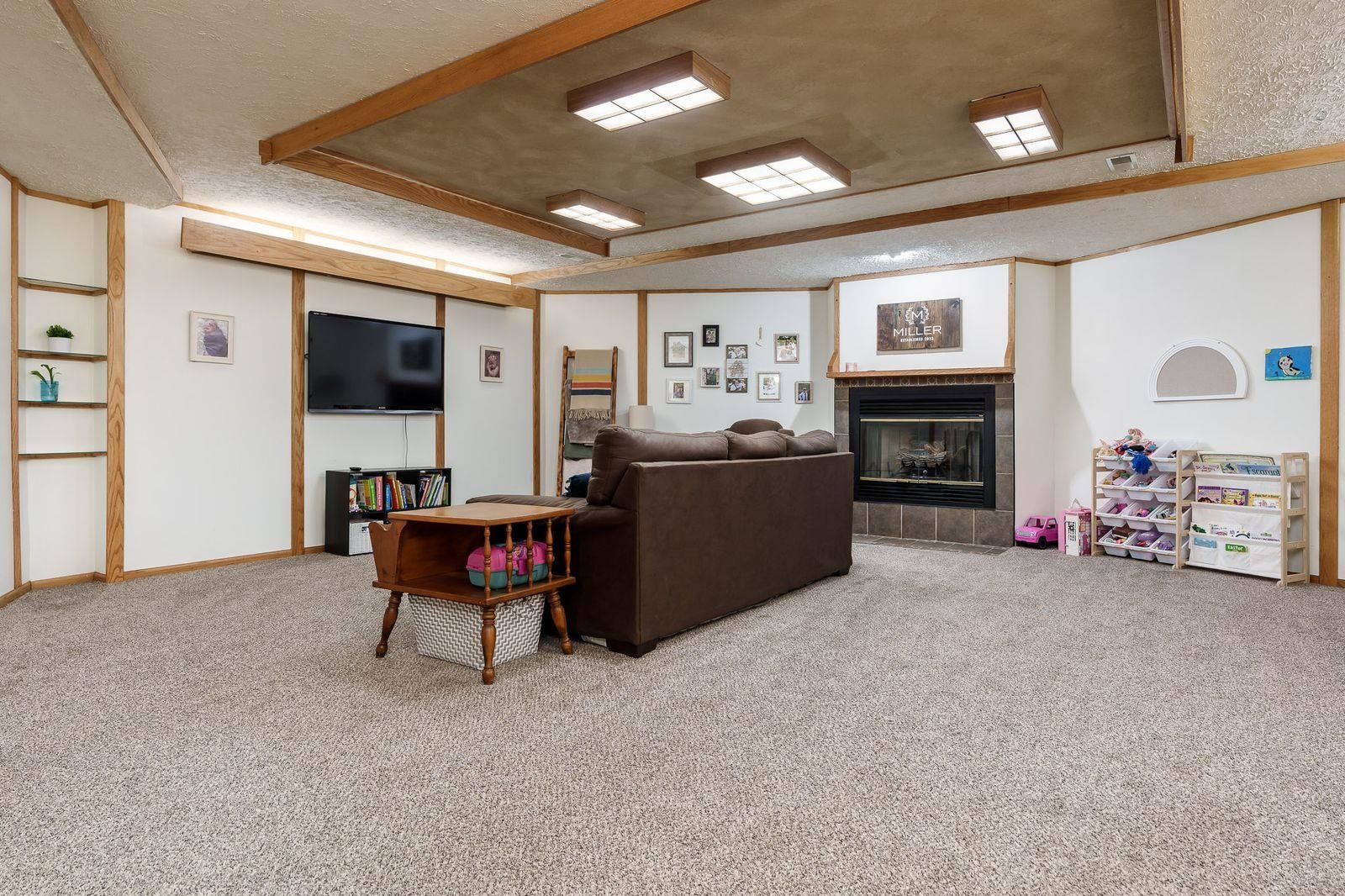 2085 Lake Summerset Road Davis, IL 61019 - Photo 26 of 43