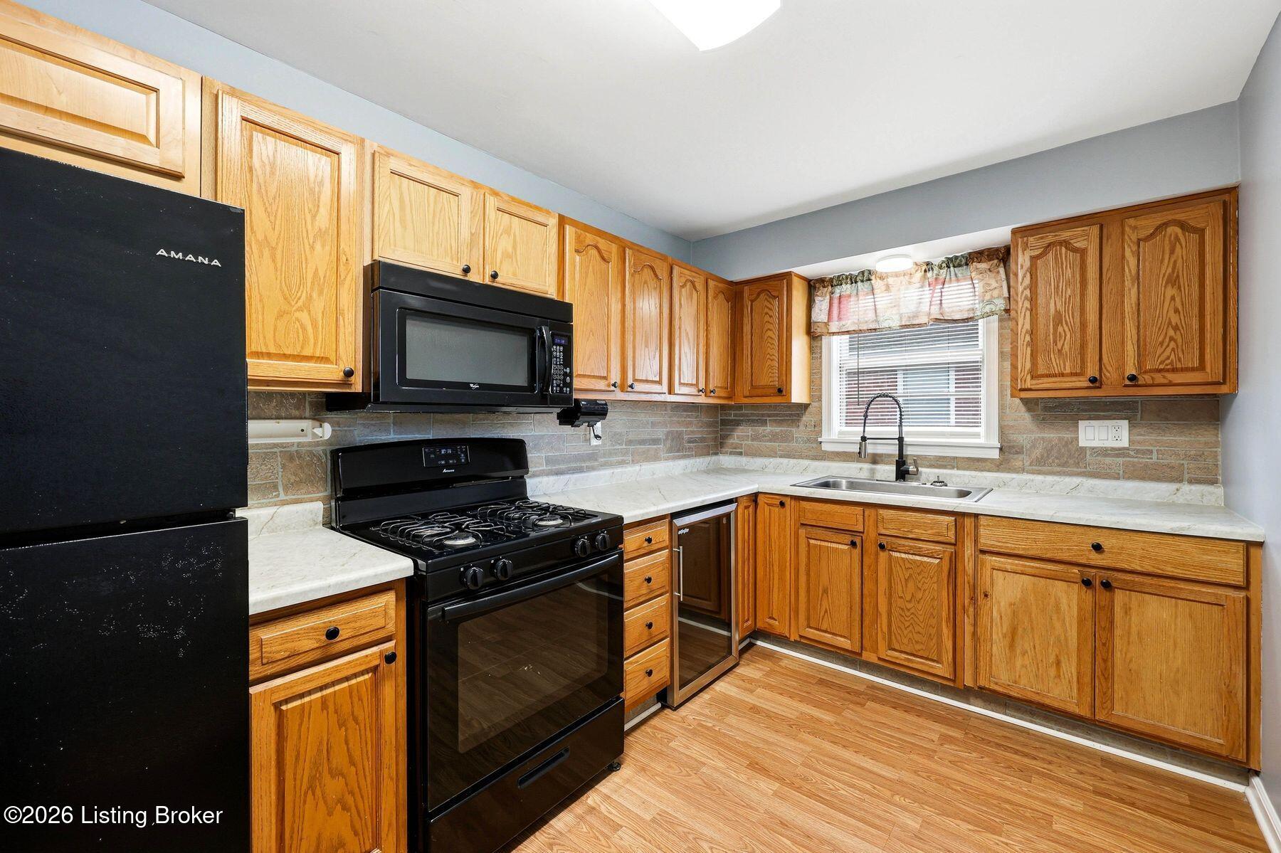 8610 Blue Lick Road Louisville, KY 40219 - Photo 4 of 51 kitchen